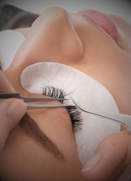 lashes in Da Nang